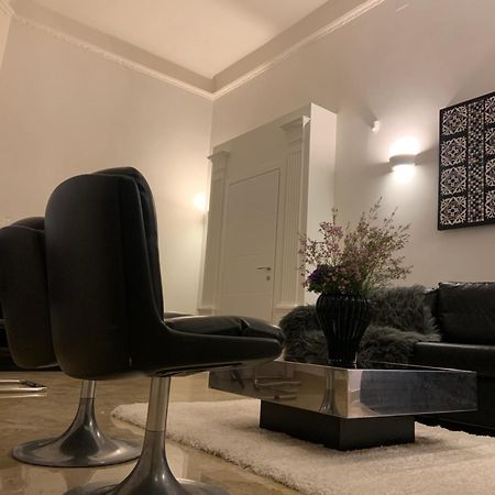 Bari Downtown Luxury Apartment Exterior photo