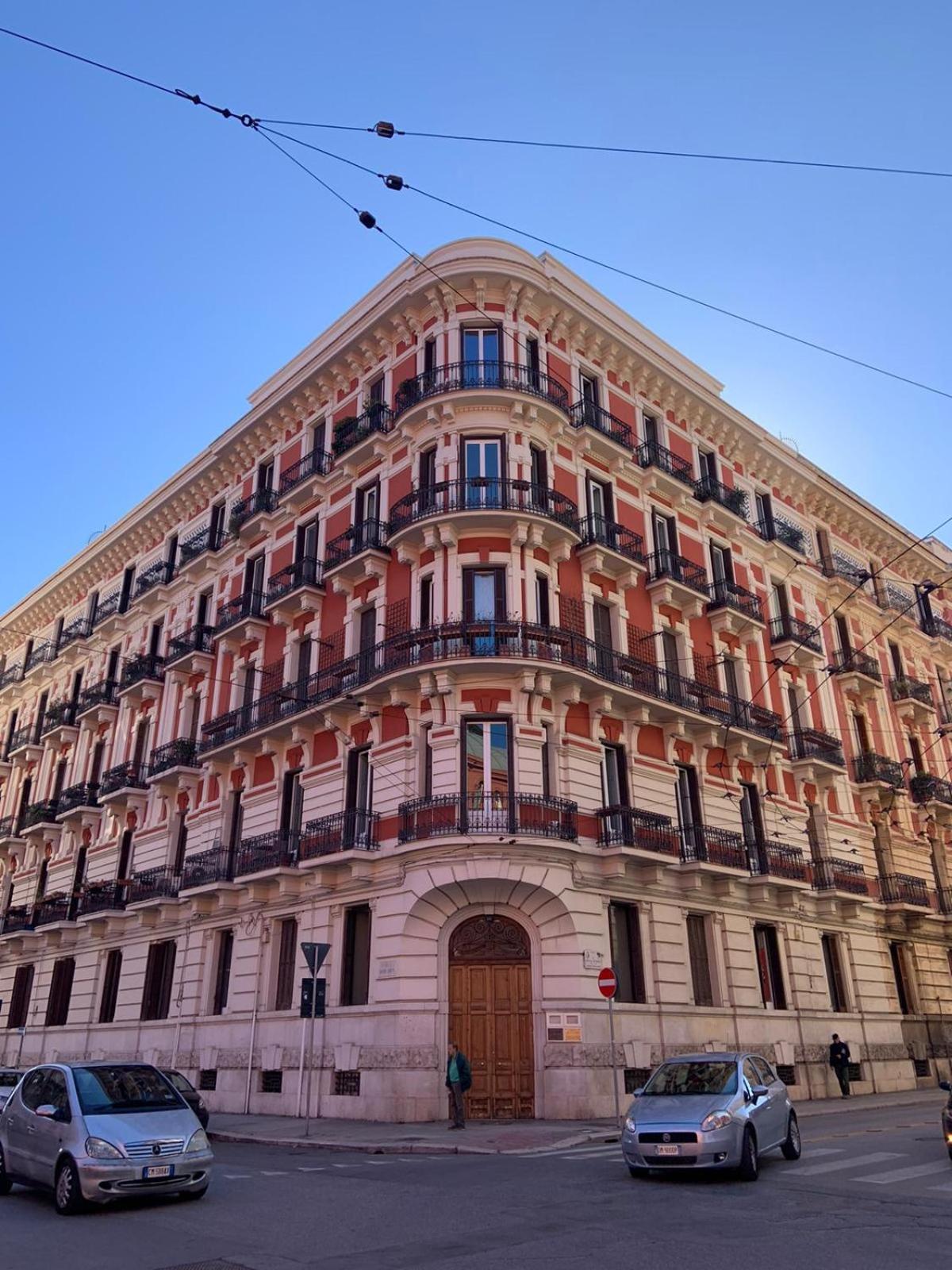 Bari Downtown Luxury Apartment Exterior photo